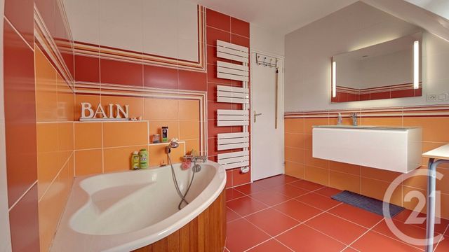 maison à vendre - 6 pièces - 110.0 m2 - LA TRINITE SURZUR - 56 - BRETAGNE - Century 21 Tex'Immo