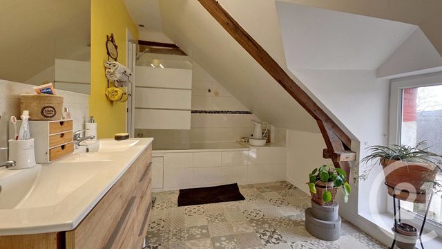 maison à vendre - 8 pièces - 150.0 m2 - LA TRINITE SURZUR - 56 - BRETAGNE - Century 21 Tex'Immo