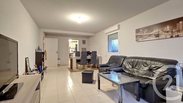 Appartement T3 à vendre - 3 pièces - 70.0 m2 - TREFFLEAN - 56 - BRETAGNE - Century 21 Tex'Immo