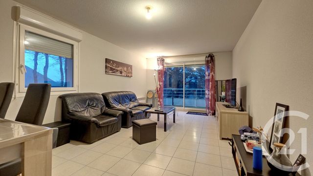 Appartement T3 à vendre - 3 pièces - 70.0 m2 - TREFFLEAN - 56 - BRETAGNE - Century 21 Tex'Immo