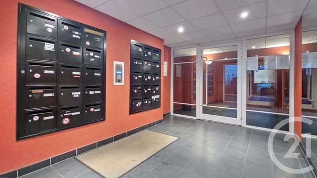 Appartement T3 à vendre - 3 pièces - 70.0 m2 - TREFFLEAN - 56 - BRETAGNE - Century 21 Tex'Immo