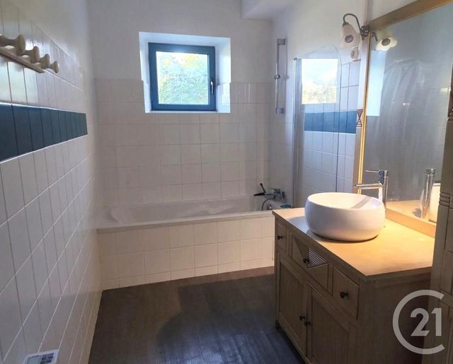 Appartement T3 à vendre - 3 pièces - 86.67 m2 - SURZUR - 56 - BRETAGNE - Century 21 Tex'Immo