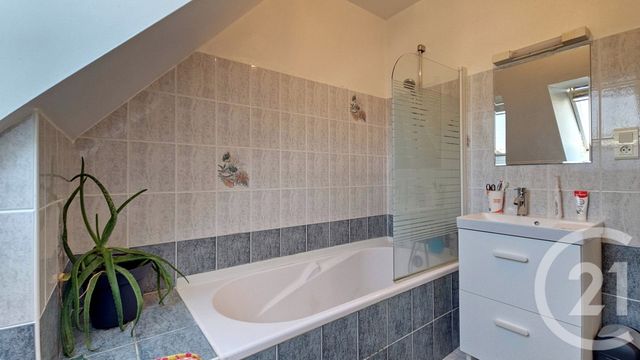 Appartement T3 à vendre - 3 pièces - 47.0 m2 - THEIX NOYALO - 56 - BRETAGNE - Century 21 Tex'Immo