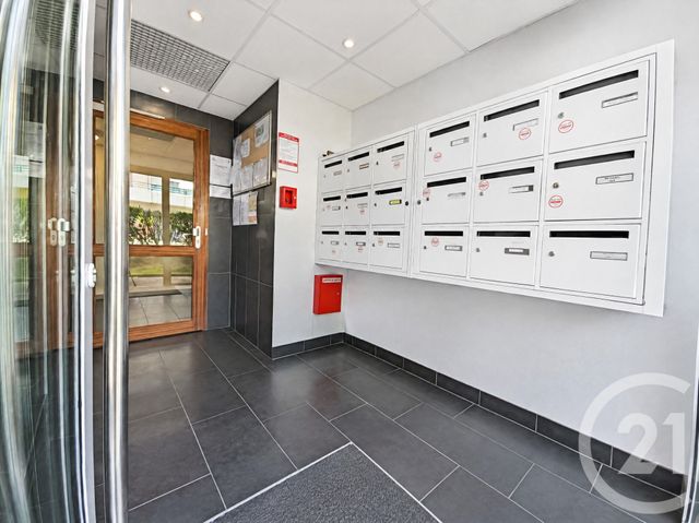 Appartement Studio à vendre - 1 pièce - 33.0 m2 - THEIX NOYALO - 56 - BRETAGNE - Century 21 Tex'Immo